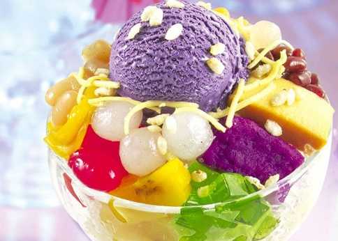 halo halo Filipino ice cream sundae dessert