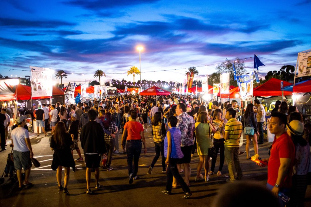 Night Markets Where They Are Held & What Foods to Eat Glutto Digest