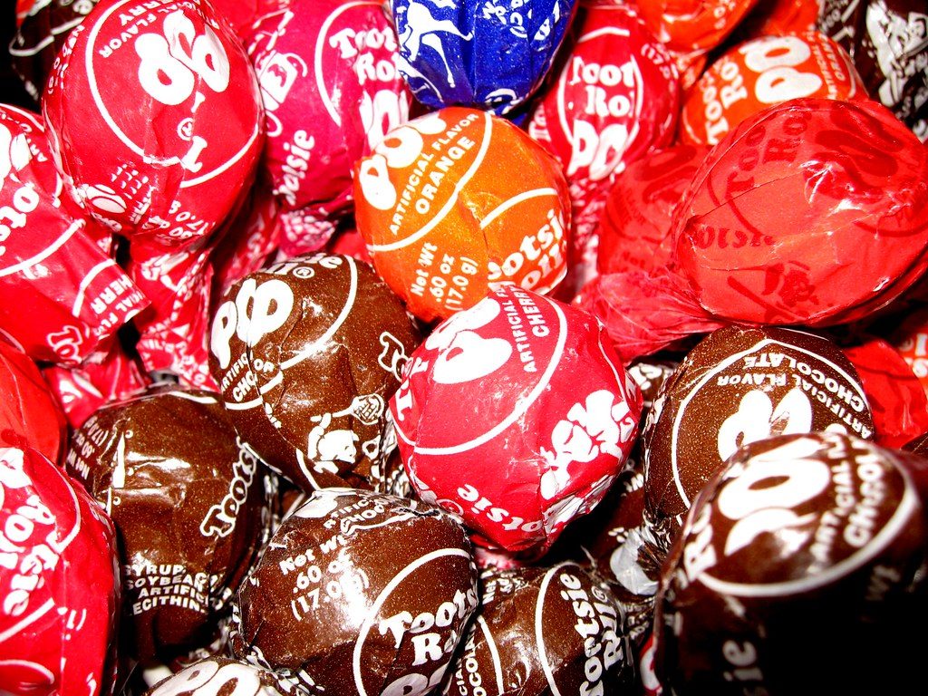 most popular halloween candy tootsie pops