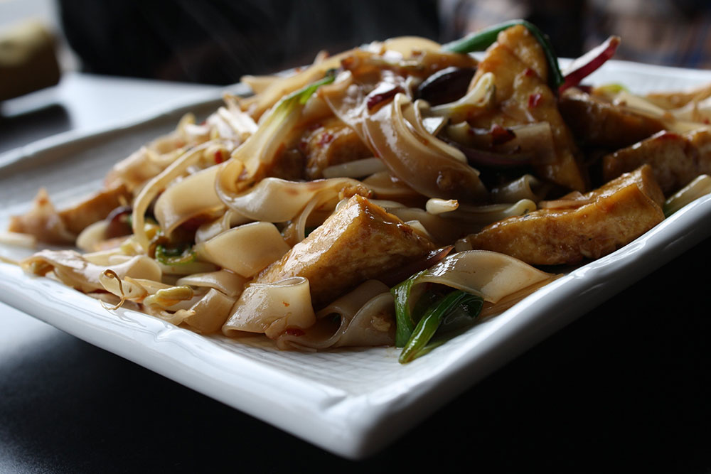 drunken noodles pad kee mao