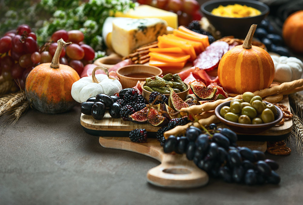 thanksgiving charcuterie board food platter