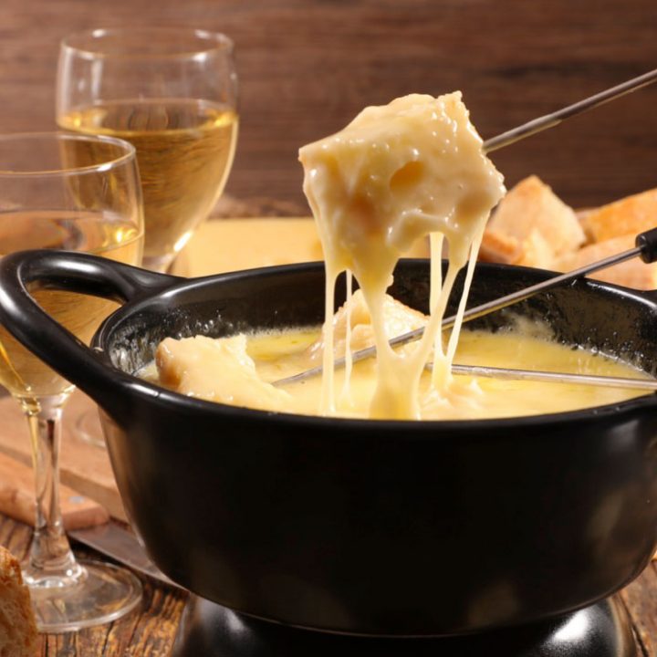 fondue melted cheese dip