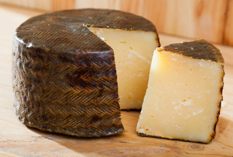 manchego Spanish cheese Spain