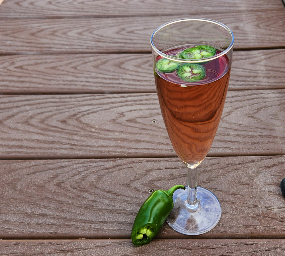 People Are Adding Sliced Jalapeños Into Their Glasses Of Rosé Wine