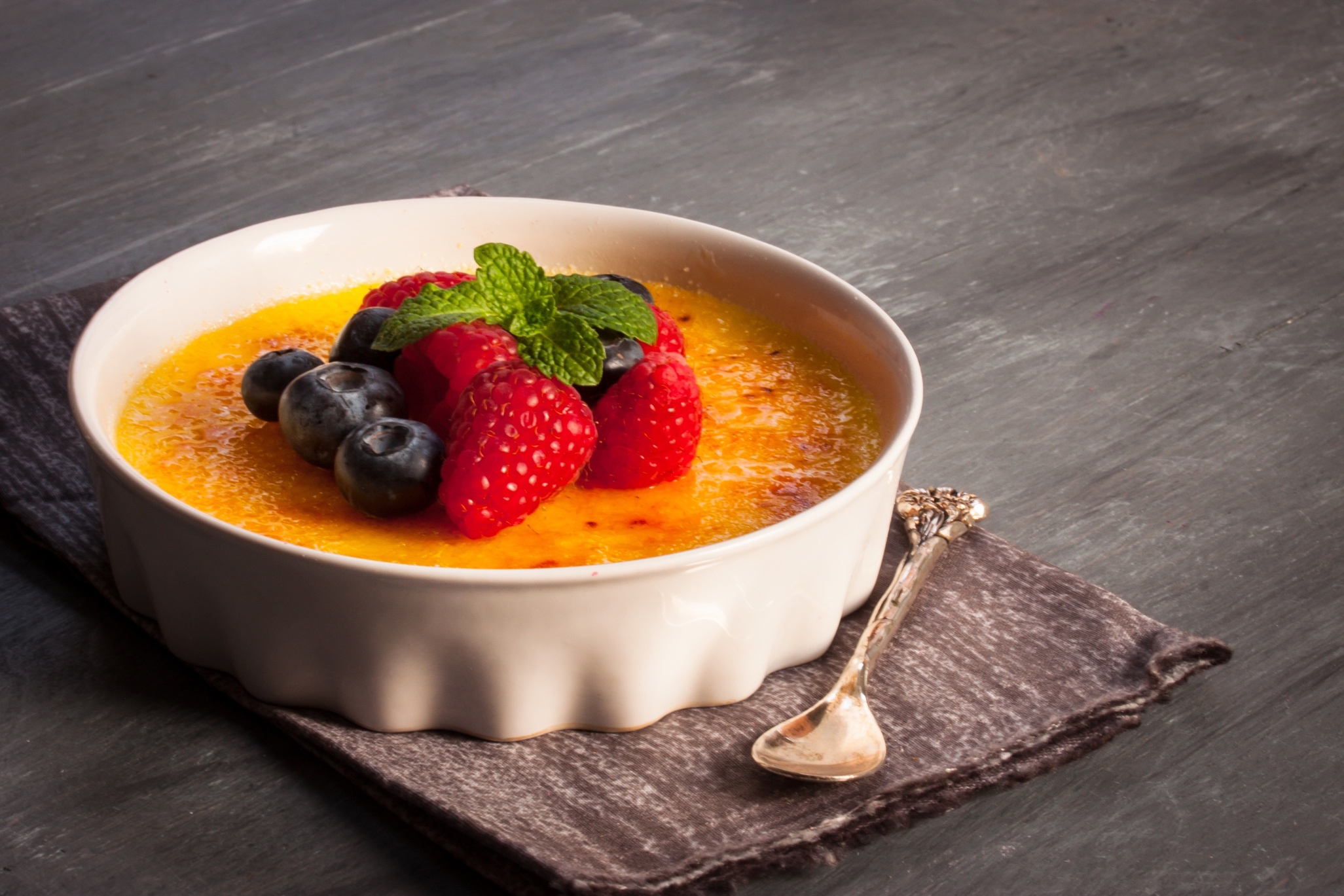 Mastering Crème Brûlée: The Ultimate Recipe and Guide